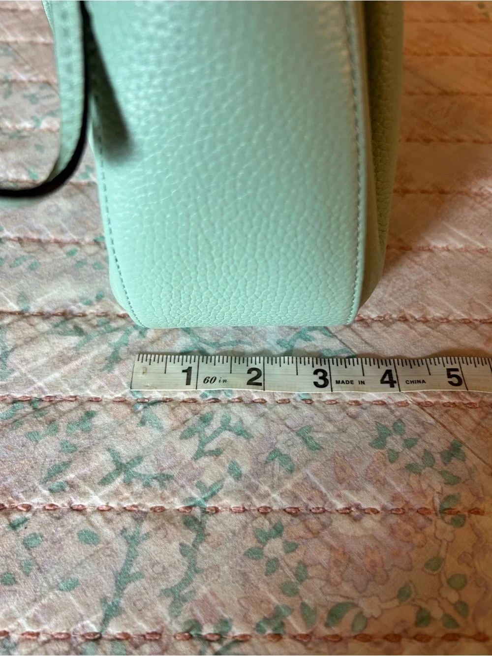Kate Spade Dumpling Pebbled Leather Light Mint Green Crossbody Bag Purse EUC - Picture 13 of 14